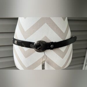 NWT- Garuglieri 1602 Black Leather Floral Stud Belt Made In Italy Women’s Sz XL